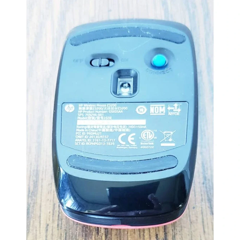 HP Z3200 Pink Three Button Blue LED Wireless Mouse - No Dongle